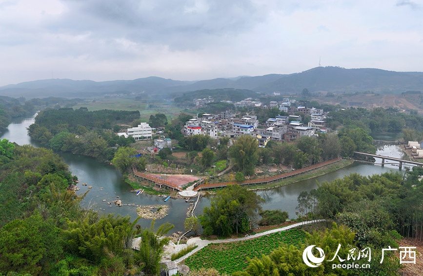 象州縣妙皇鄉思高村。人民網 付華周攝